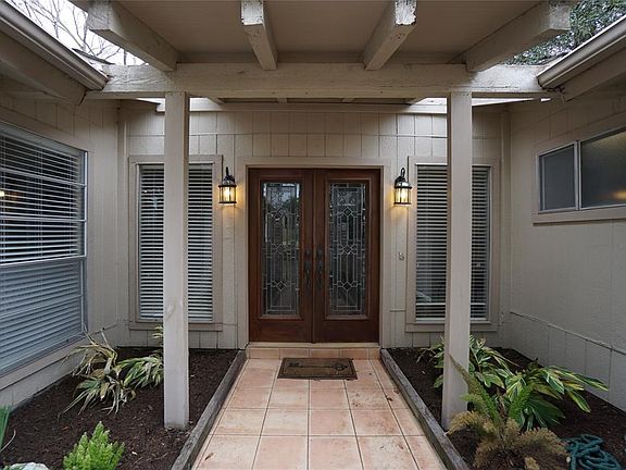 4th image of 3142 Oyster Cove Dr