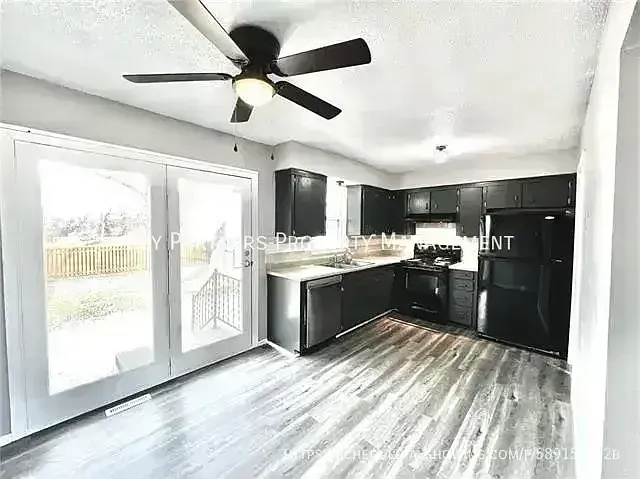 15312 E 48th St — Photo 6
