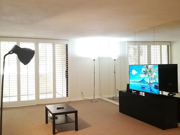 3rd image of 8400 De Longpre Ave APT 303