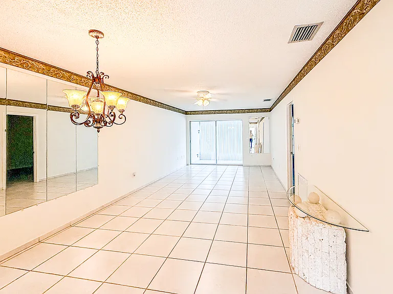 2604 Woodgate Ln #J-6 — Photo 14