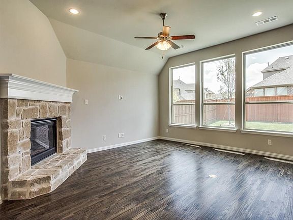 2nd image of 6805 Los Padres Pl
