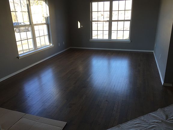2nd image of 722 N Cherokee Ave