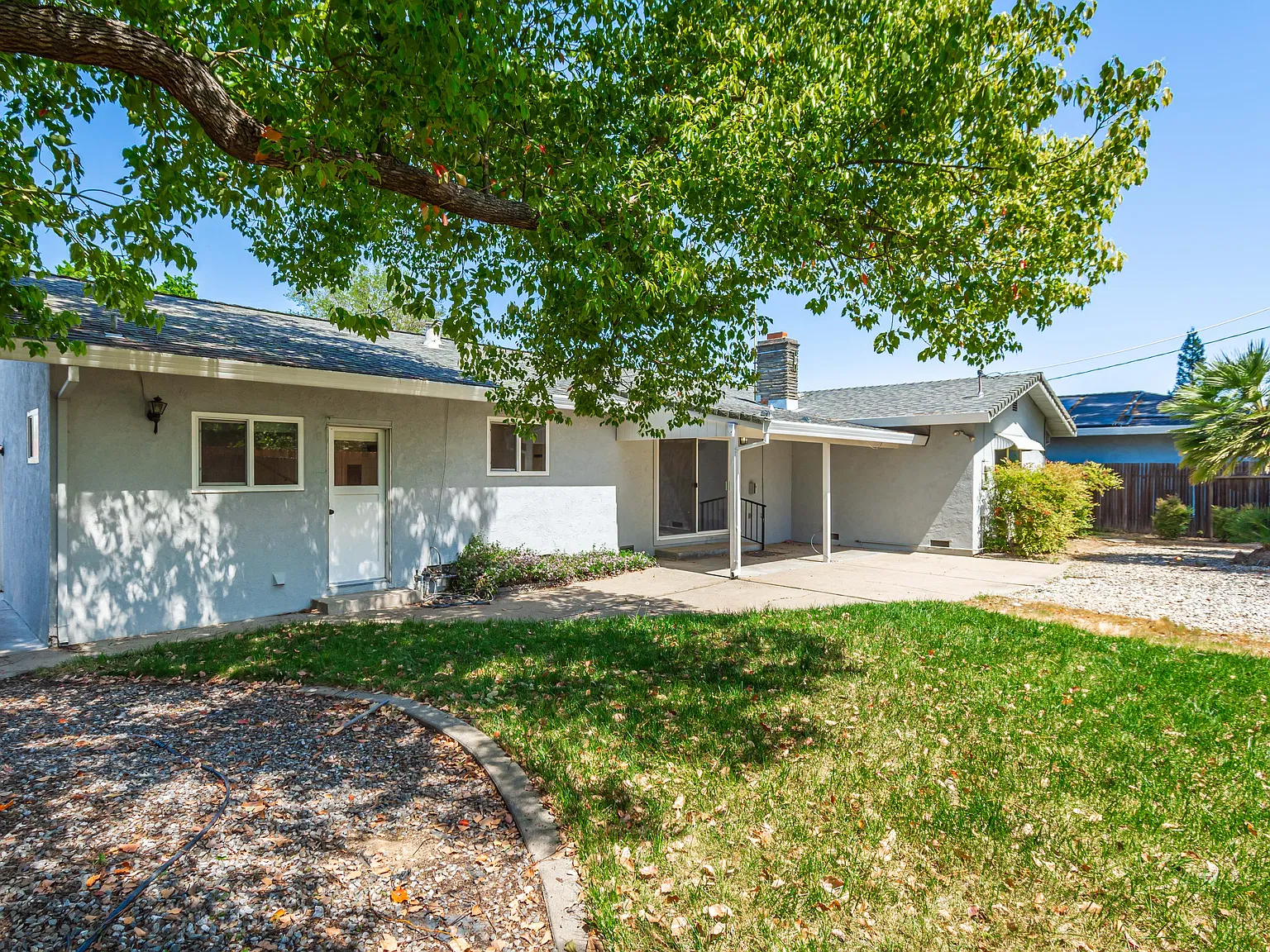 3 bed, 1639 sqft, $2,900 — Photo 3