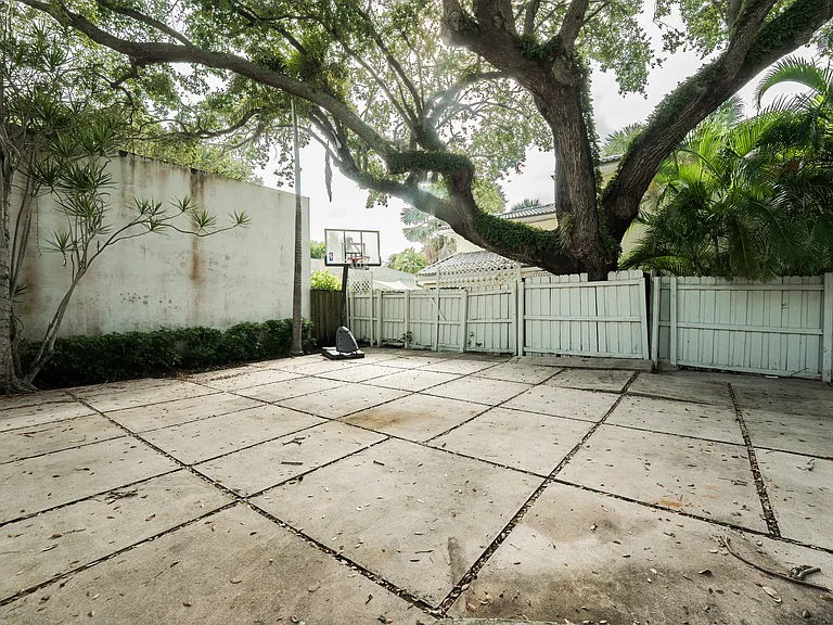 700 E Palmetto Park Rd #700 — Photo 31