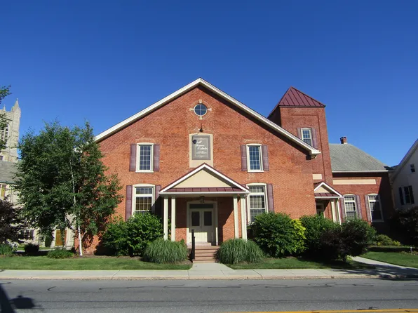 102 Church Ave APT 7, Ephrata, PA 17522