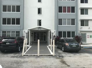 9001 SW 77th Ave APT C305, Miami, FL 33156