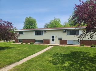255 6th Ave NE #3, Hutchinson, MN 55350
