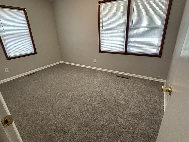19025 Oakmont North Dr — Photo 12