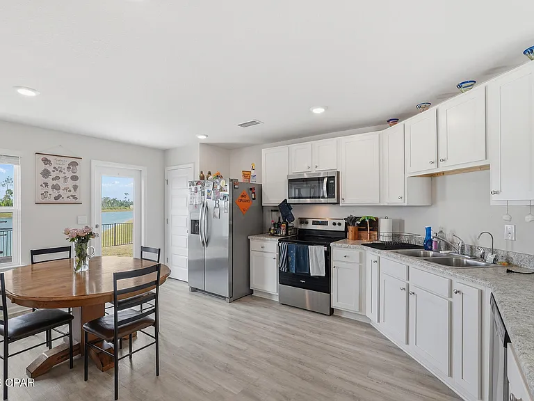 6513 Slabinski Ln — Photo 14
