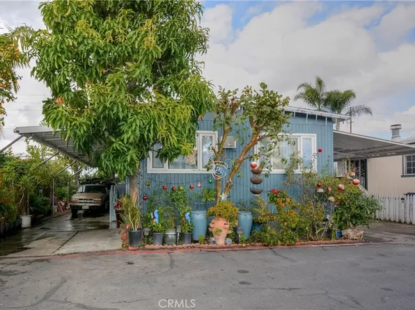 99 Amalfi Dr, Santa Ana, CA 92703