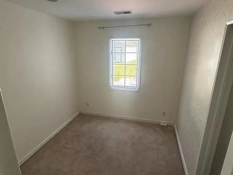 17 Raleigh Rd — Photo 11