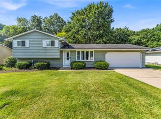 34739 Highland Dr, North Ridgeville, OH 44039