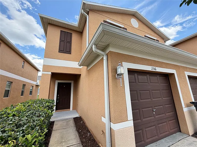 206 Scaton Way — Photo 3