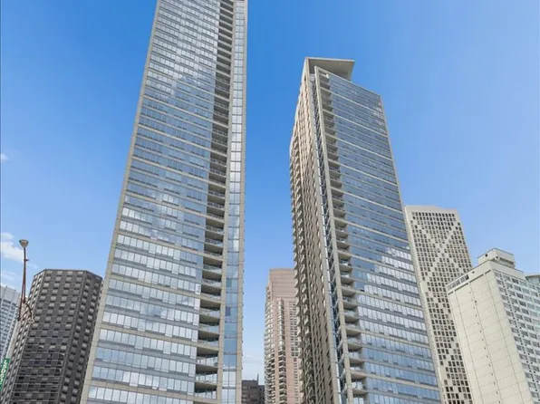 600 N Lake Shore Dr APT 1305, Chicago, IL 60611
