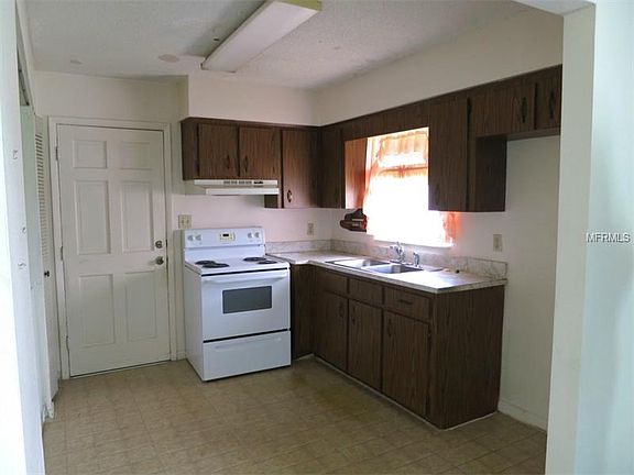 4th image of 170 Church Ave