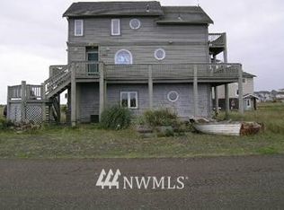 415 Riviera Ave SW, Ocean Shores, WA 98569