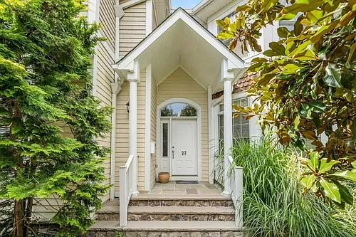 25 E Linden Ave Photo 1