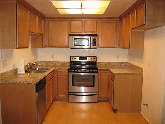 4th image of 1965 Coulston St APT 2