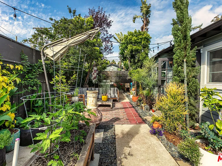 1016 Oakwood Ave — Photo 15