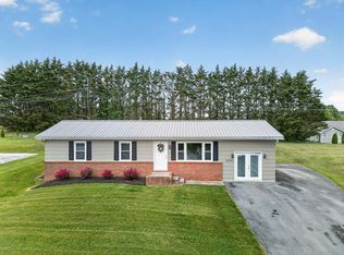 25300 Wexmouth Dr, Abingdon, VA 24211