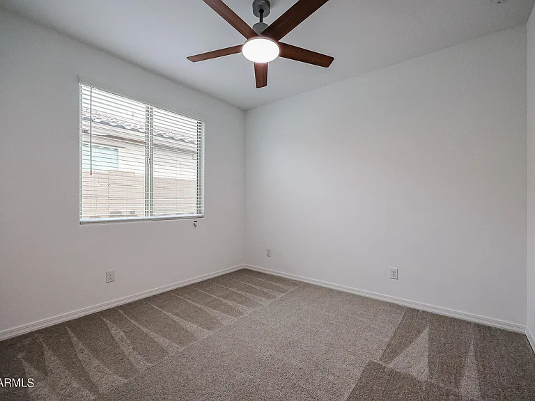 8752 W Medlock Dr — Photo 37