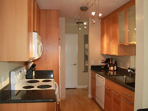 3rd image of 29581 Highgate Dr APT 318