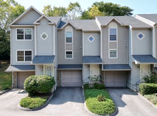 19 Hawthorne Dr UNIT 102, New London, CT 06320