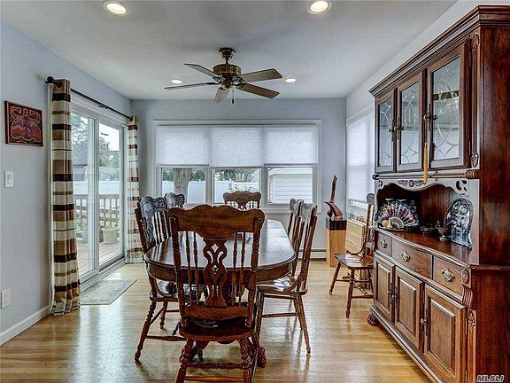 5th image of 26 Hanscom Pl