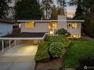 24 158th Place SE, Bellevue, WA
