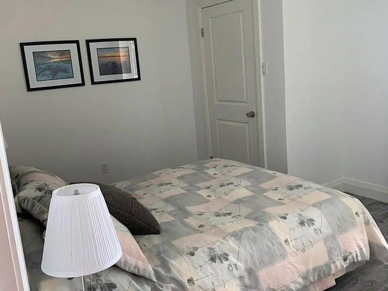 34 Georgian Ln #B — Photo 7