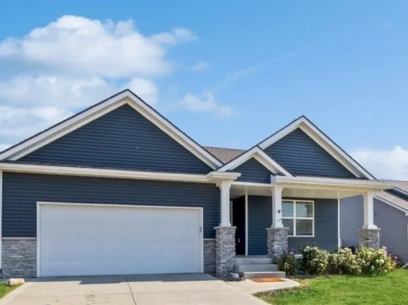 521 Shiloh Rose Pkwy NW, Bondurant, IA 50035