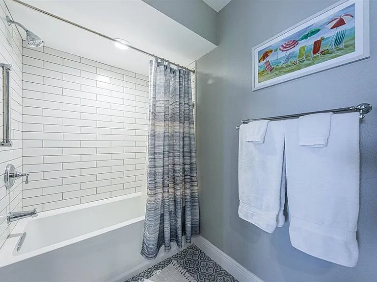 5901 Bahia Del Mar Cir #518 — Photo 21