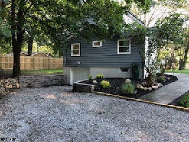 197 Highland Lakes Rd, Highland Lakes, NJ 07422 Zillow