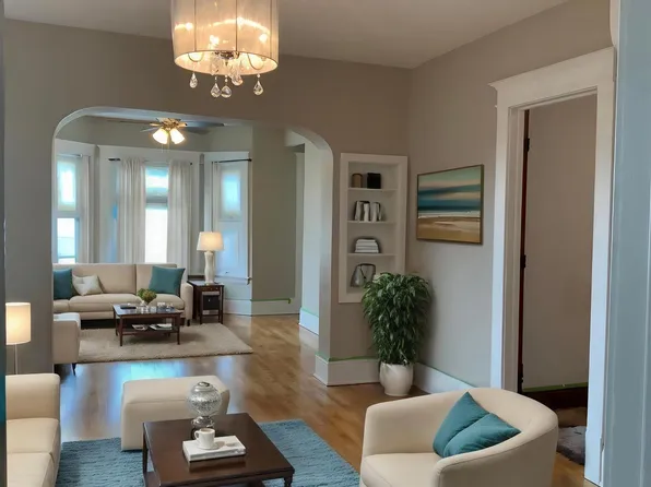 3530 E Layton AVENUE, Cudahy, WI 53110