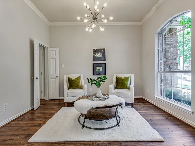 5901 Norfolk Ln — Photo 7