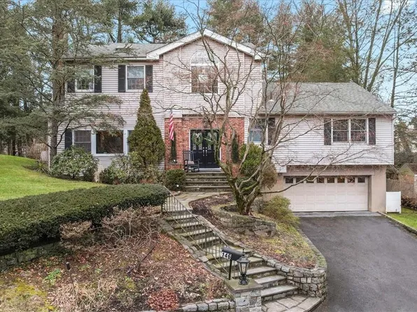 146 Saxon Woods Road, White Plains, NY 10605
