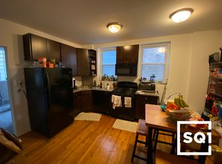 748 W Belden Ave APT 2R, Chicago, IL 60614