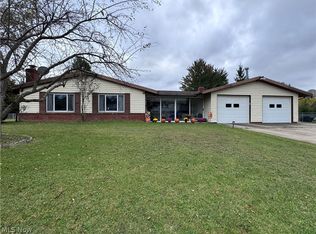 9495 Seymour Dr, Streetsboro, OH 44241