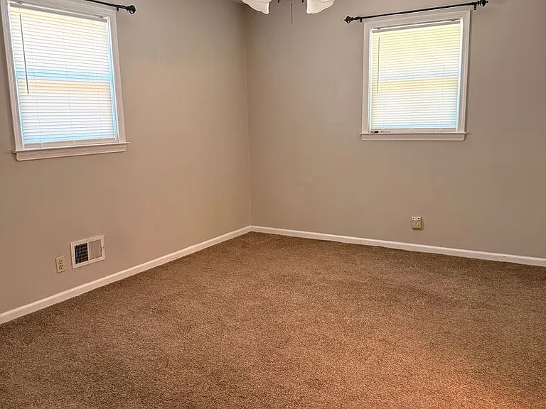 1503 Anthony Dr — Photo 10