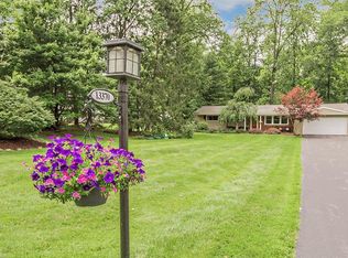 13370 Hickory St, Chesterland, OH 44026
