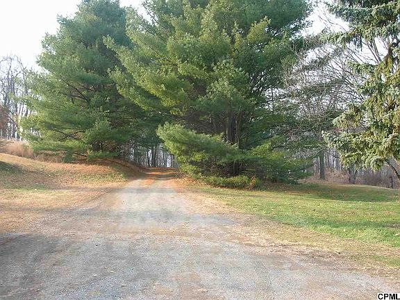 5th image of 42 White Stone Dr