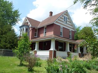 216 S Chestnut St, Cameron, MO 64429