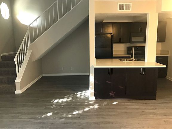 2nd image of 27520 Sierra Hwy APT D202