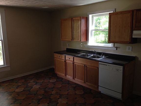 401 Ridge St. Kitchen