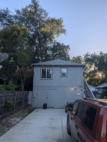 138 1/2 Donner Ave Photo 1