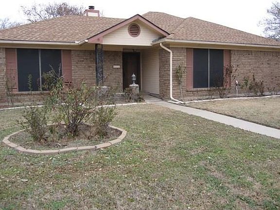 2nd image of 622 Duncan Dr