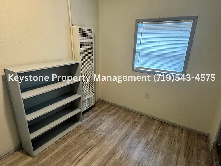 300 E 3rd St #8-1/2 — Photo 5