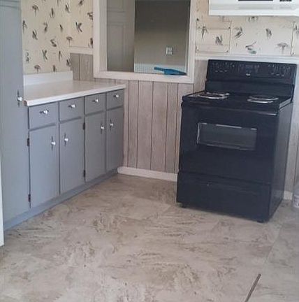 4th image of 2482 Avenue B