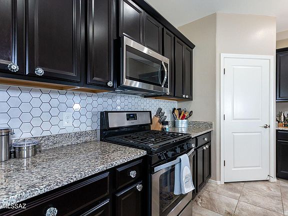 3rd image of 6591 E Via Jardin Verde