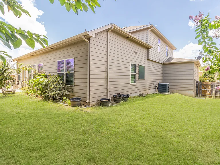 5488 Devonwood St — Photo 39